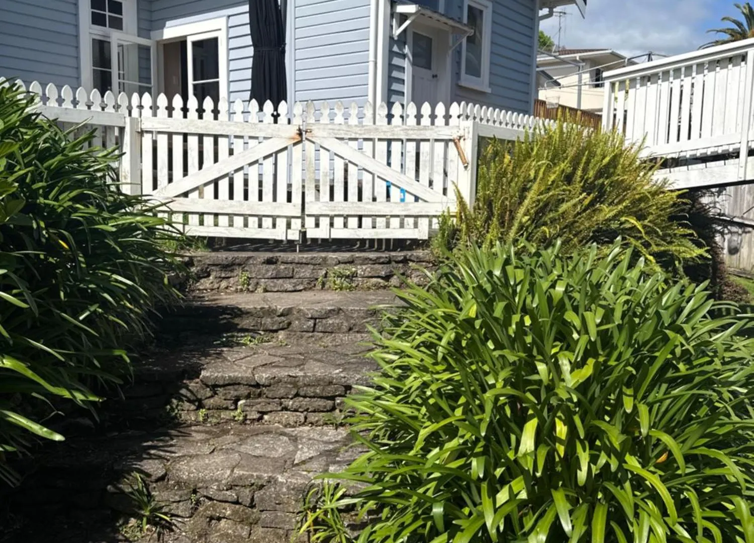 Historic Barn Loft - Private & Spacious Tauranga Holiday home